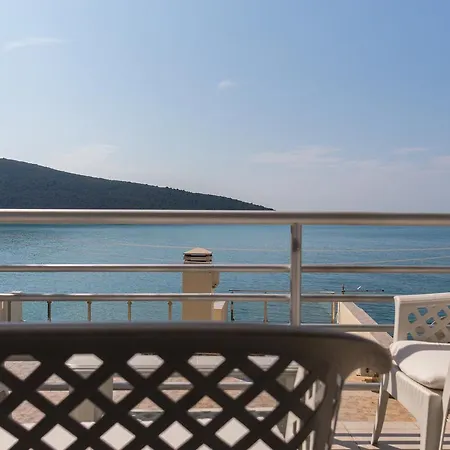 Seaside Apartment Kruce Ulcinj Exterior photo